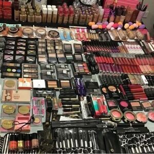 Makeup Mystery Box!!!!🎉🎁🎊💓💝 